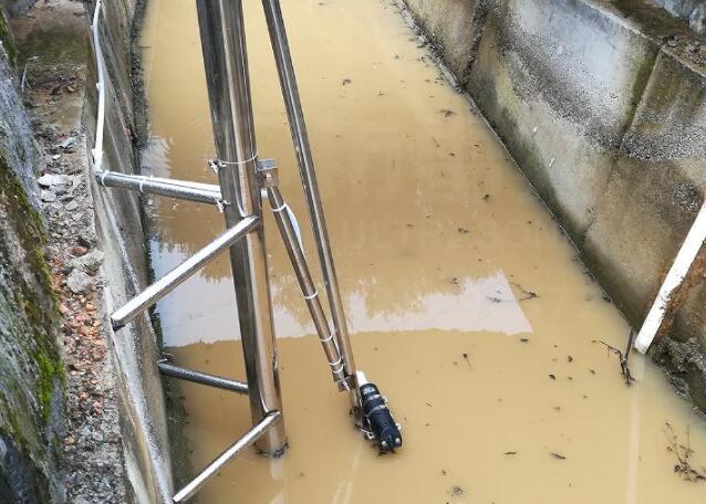 多普勒流量计适合测量含固体颗粒或气泡的流体