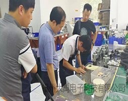 韩国客户再一次到访大禹电子考查超声波产品