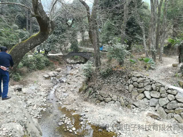 159949170814801.jpg 说明: http://image0.chunsuns.com/site501/upload/album/20170106/2017010611385972355024.jpg