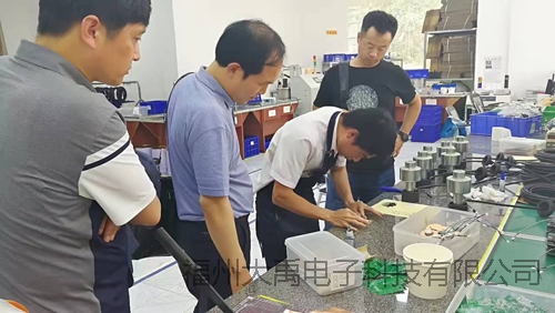 159949891944641.jpg 说明: http://image0.chunsuns.com/site501/upload/album/20170626/201706260922409994481.jpg